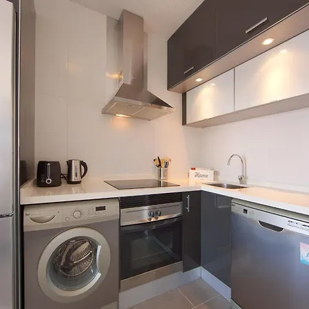 In Steps From Sandy Appartement *