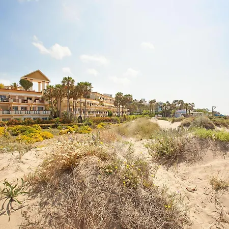 In Steps From Sandy Lejlighed Marbella