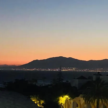 In Steps From Sandy Апартаменти