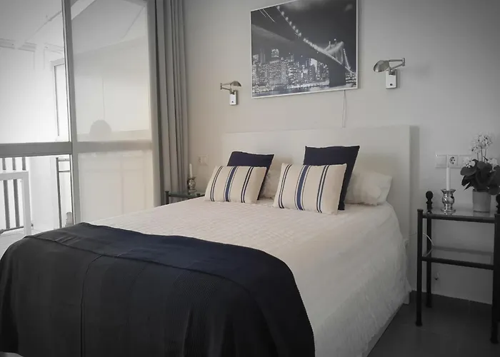 In Steps From Sandy Apartament *