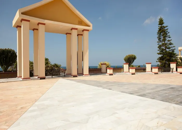 Apartament In Steps From Sandy *