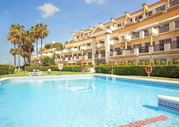 In Steps From Sandy Lägenhet