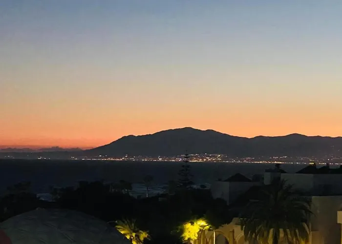 In Steps From Sandy Apartament