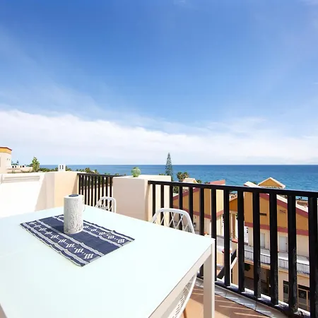 In Steps From Sandy 公寓 *